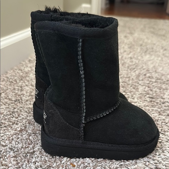 Classic Black Suede Boots - Picture 4 of 5
